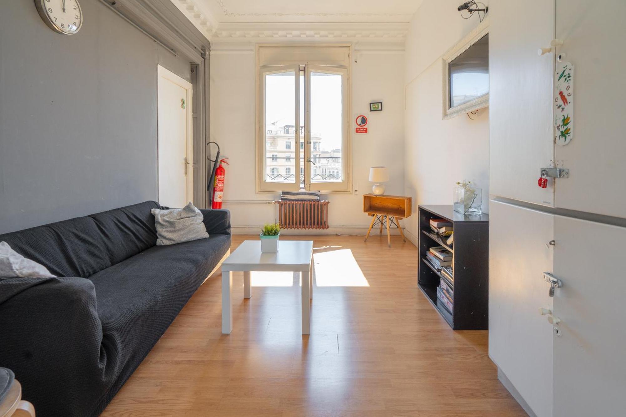 Wow Hostel Barcelona Exterior photo