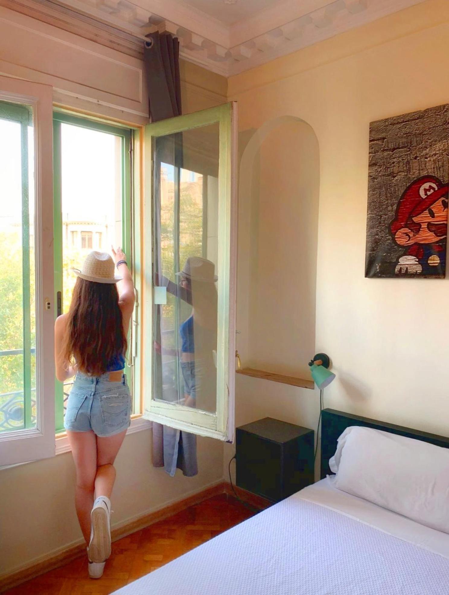 Wow Hostel Barcelona Exterior photo